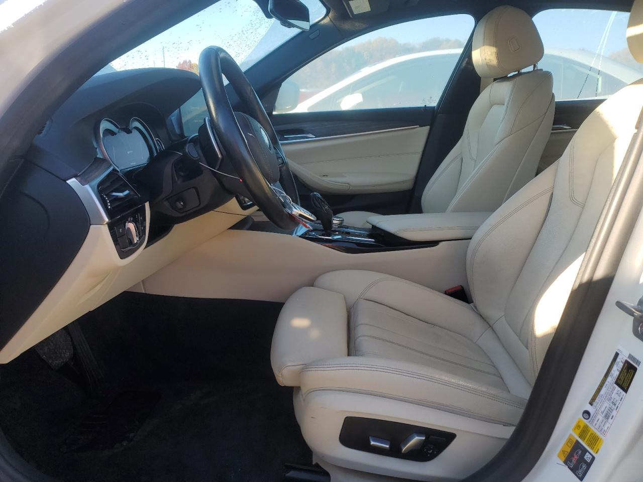 2018 BMW 5 series VIN WBAJB1C55JB083990 photo 7