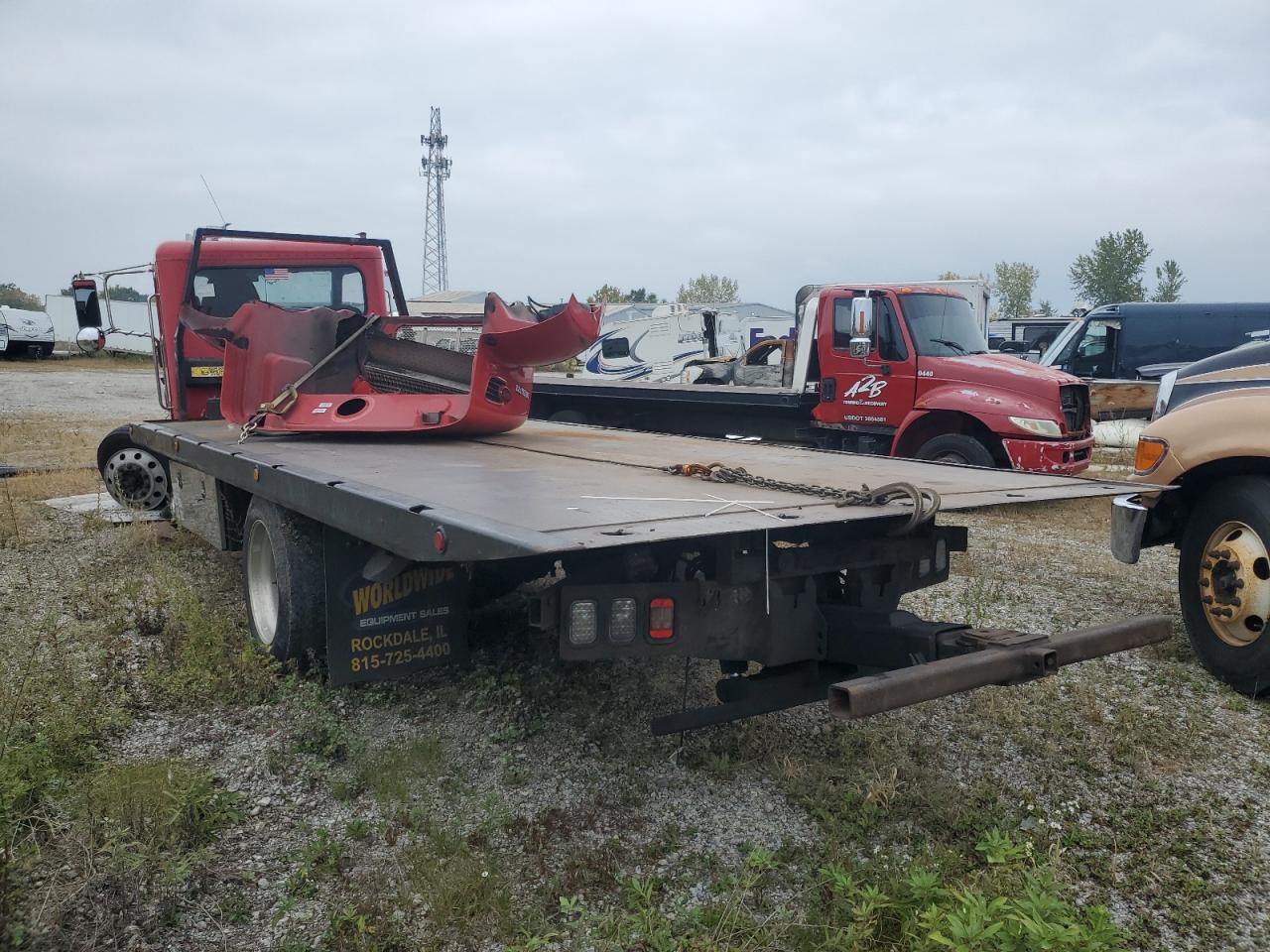 2013 PETERBILT All models VIN 2NP2HM6X8DM176115 photo 3