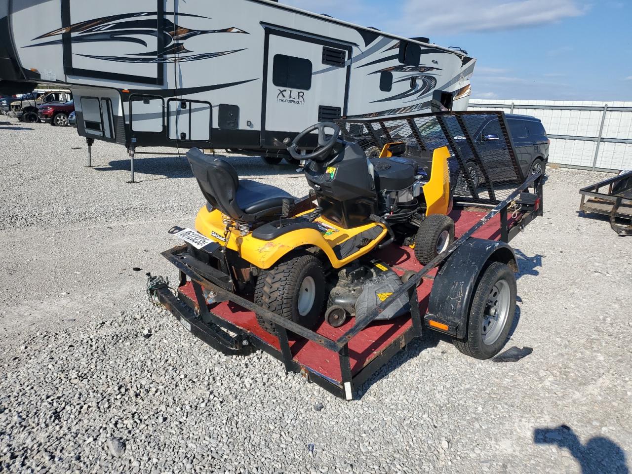 2017 UTILITY All models VIN N0V1N000086123235 photo 2