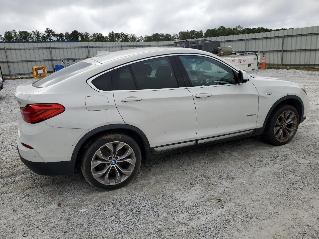 2018 BMW X4 VIN 5UXXW3C55J0Z60730 photo 3