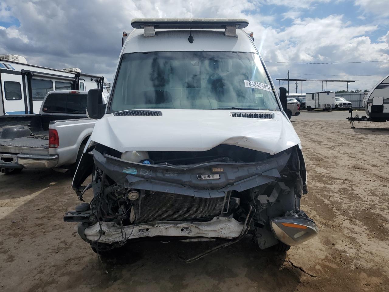 2017 Mercedes-Benz Sprinter VIN WDAPE7CD2HP390628 photo 5