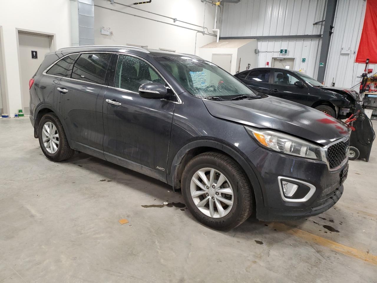 2018 KIA Sorento lx VIN 5XYPGDA11JG350385 photo 4