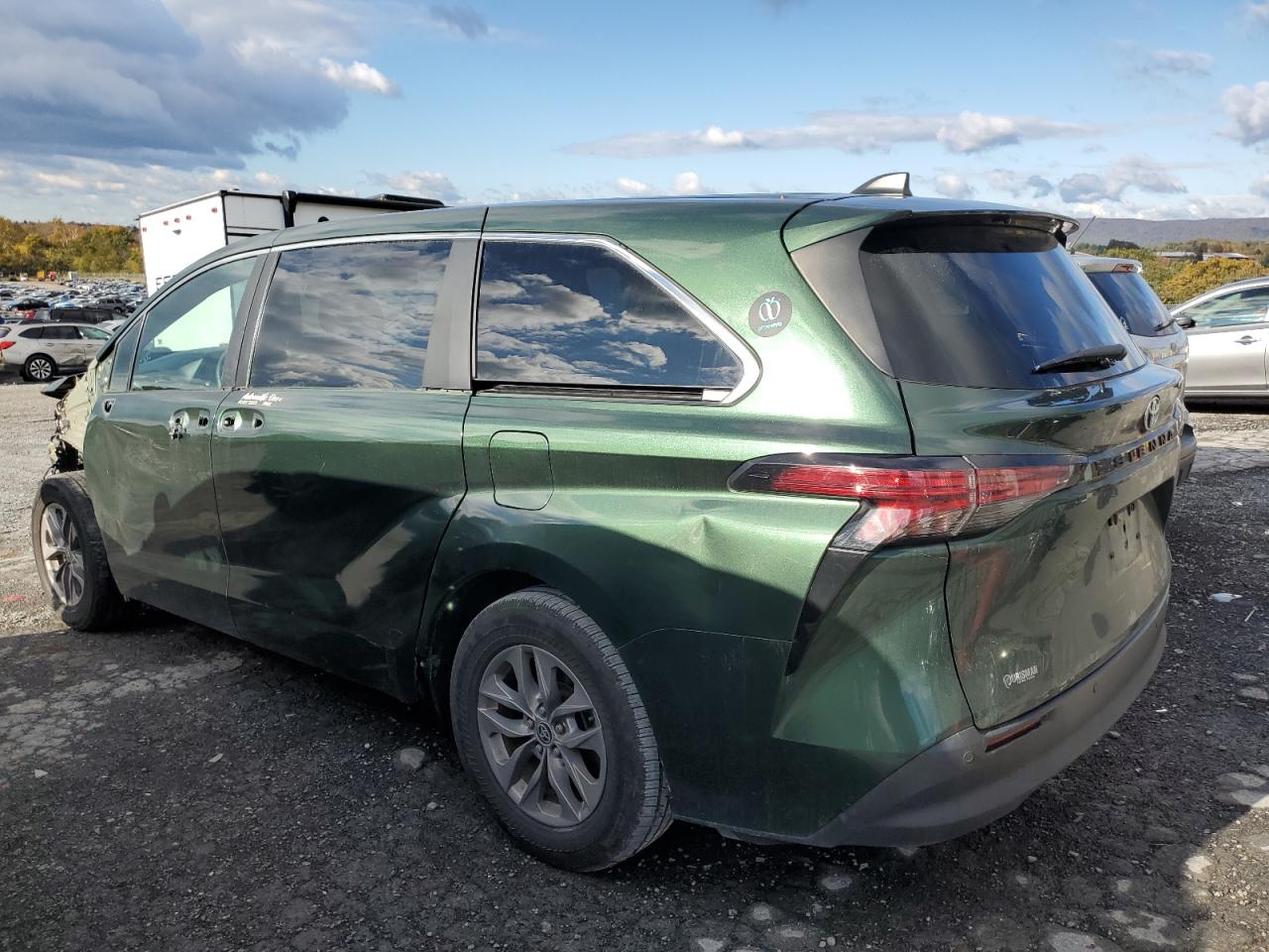 2022 Toyota All models VIN 5TDYRKECXNS077857 photo 2