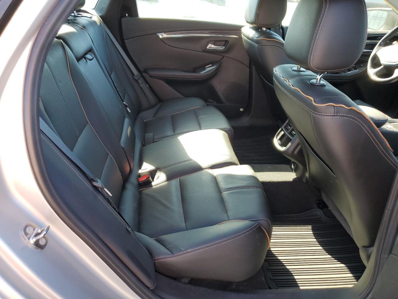 2018 Chev Impala VIN 2G1125S31J9107092 photo 10