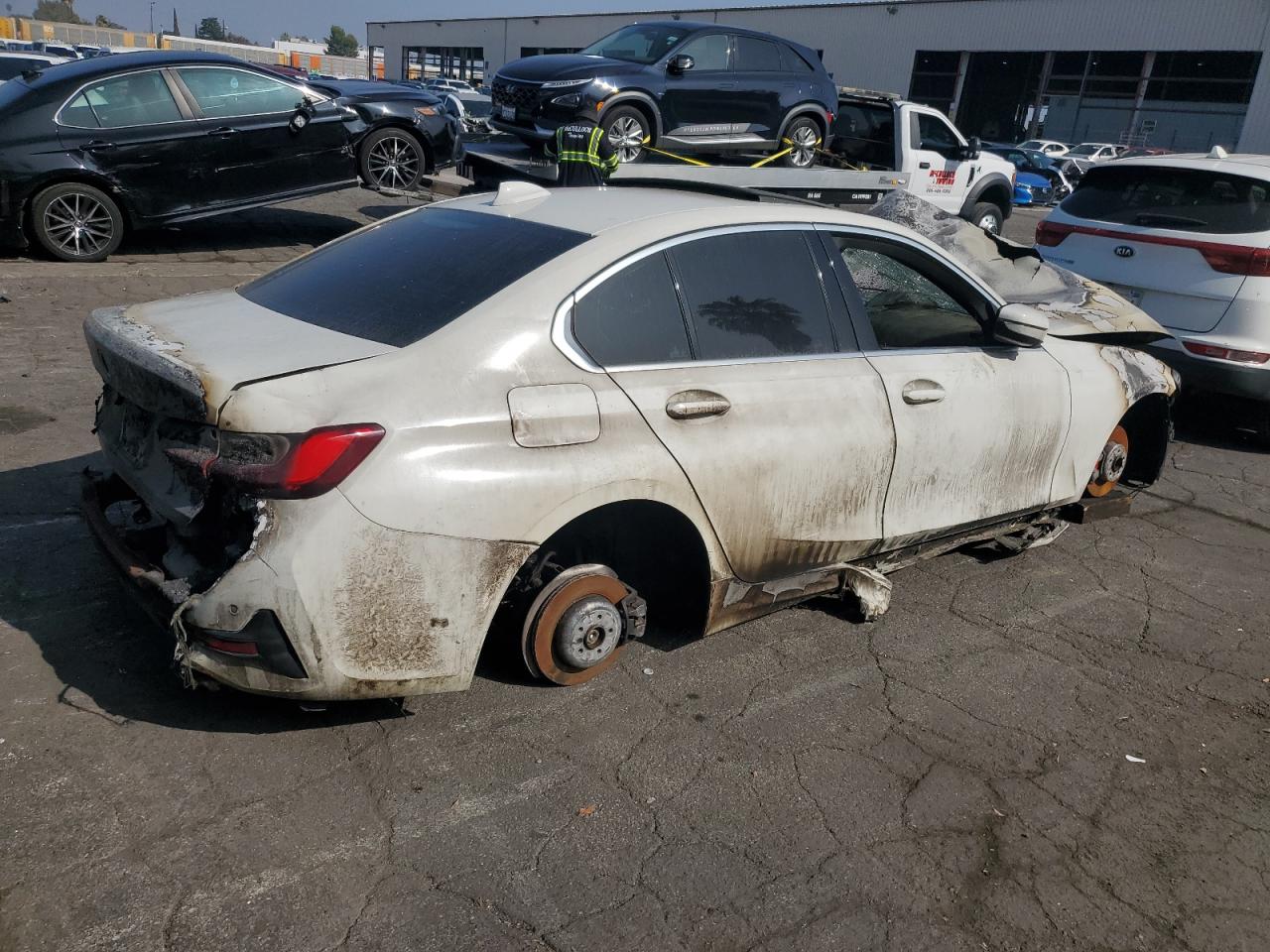 2019 BMW 3 series VIN 3MW5R1J53K8B02779 photo 3
