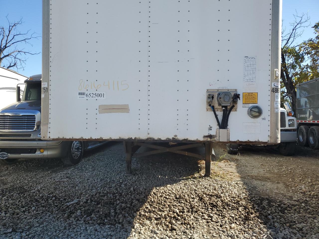 2013 UTILITY All models VIN 1UYVS2537DP652501 photo 7
