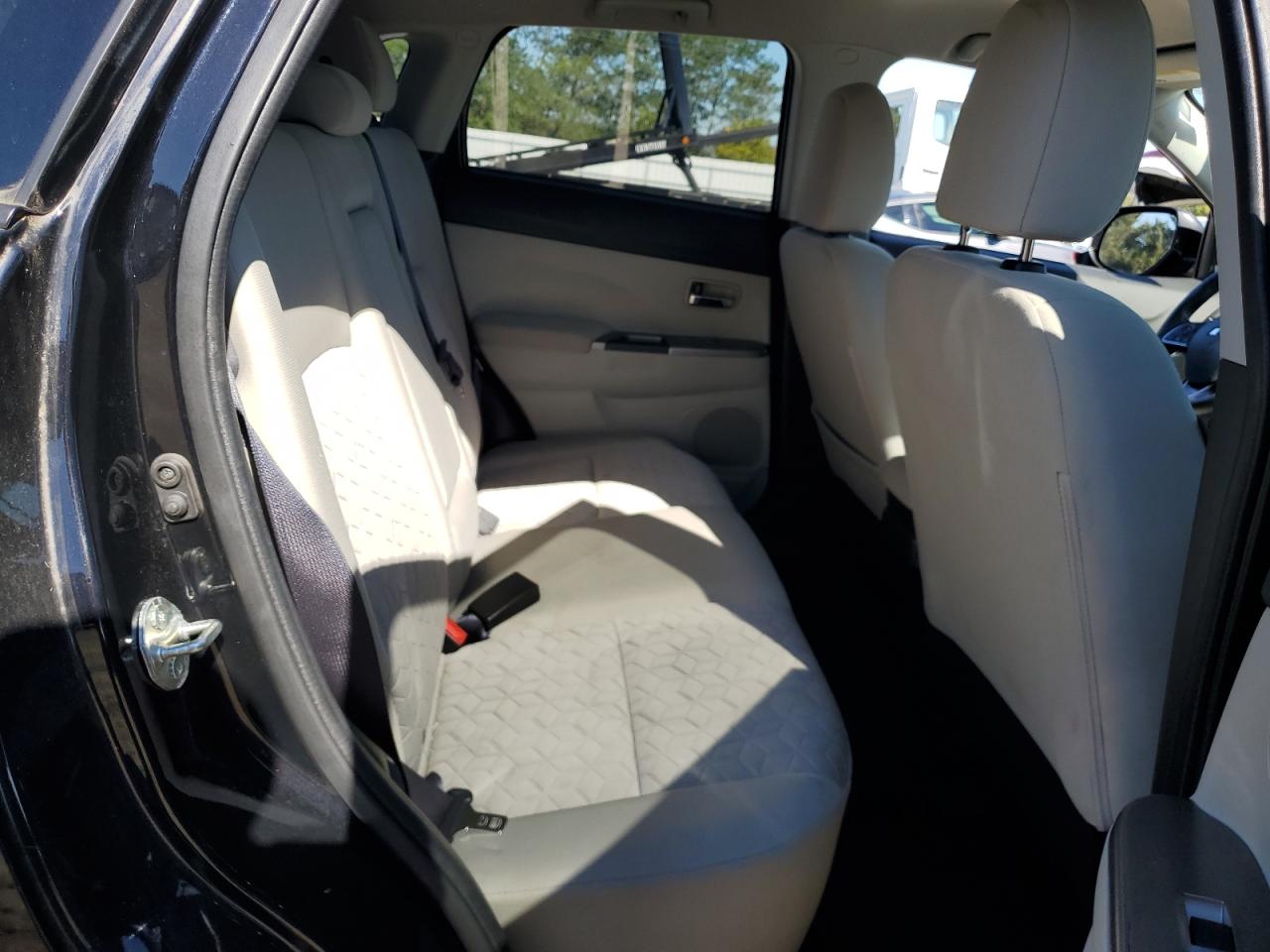 2020 Mitsubishi Outlander VIN JA4AP4AU4LU030716 photo 11