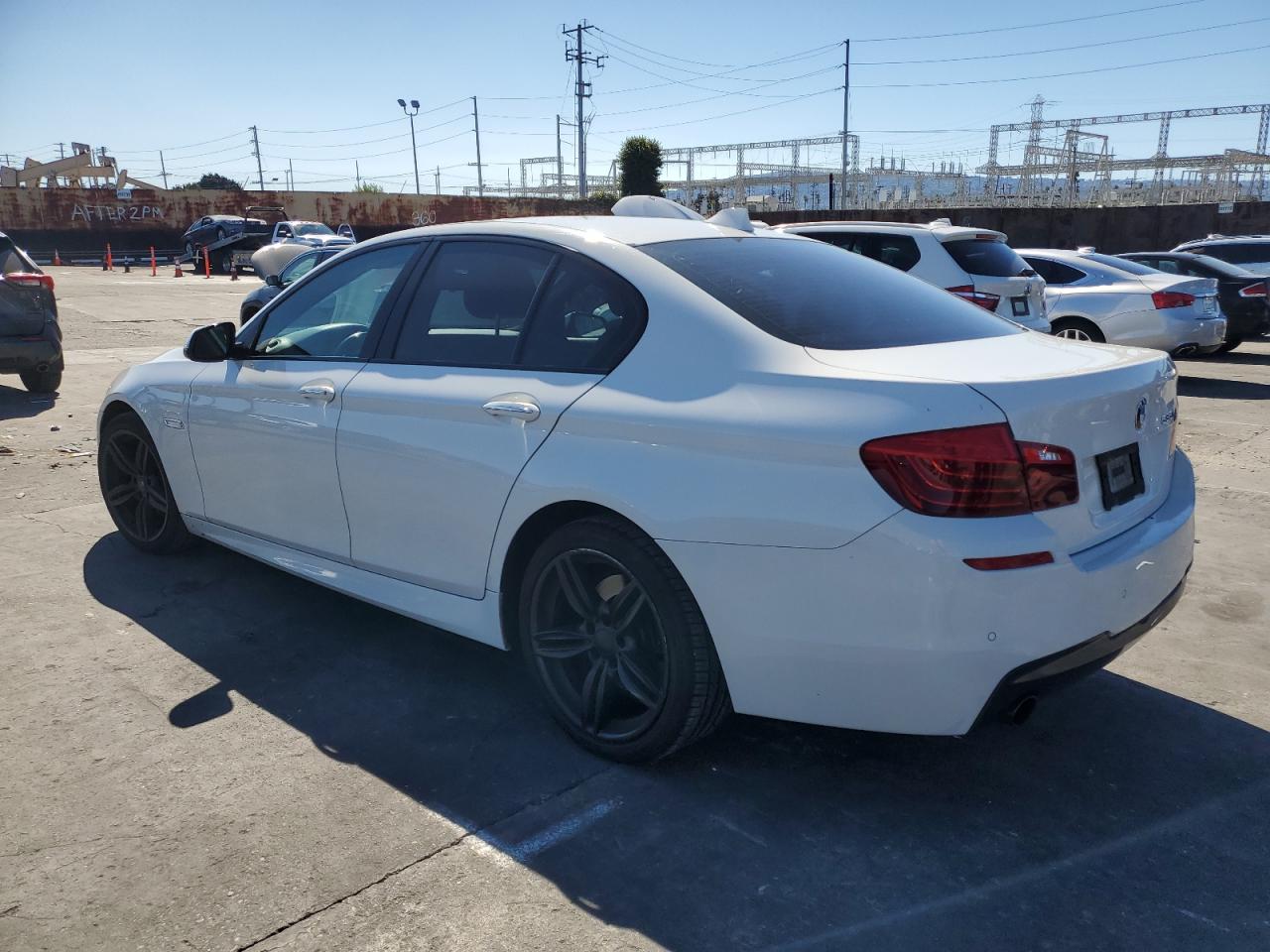 2016 BMW 5 series VIN WBA5B1C56GG133101 photo 2
