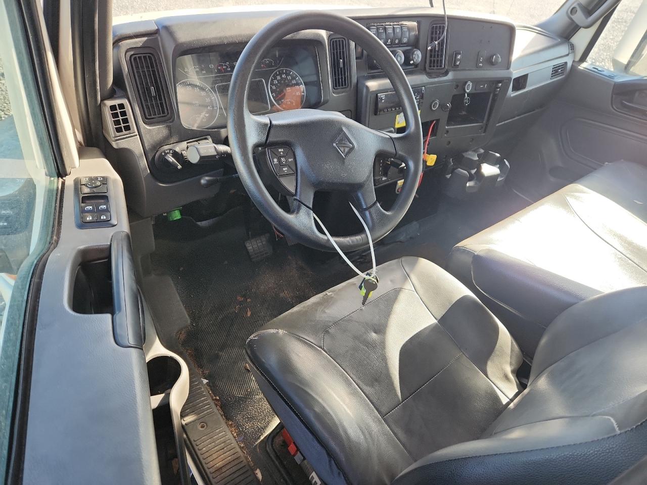 2020 International Mv607 VIN 3HAEUMML2LL227246 photo 8