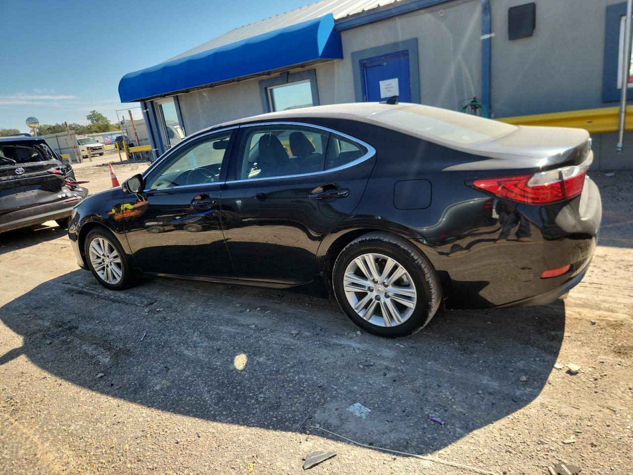 2014 Lexus ES350 VIN JTHBK1GG5E2135478 photo 2