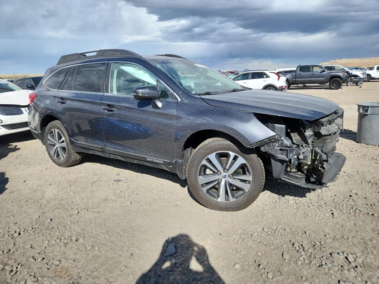 2018 Subaru Outback VIN 4S4BSANC5J3331695 photo 4