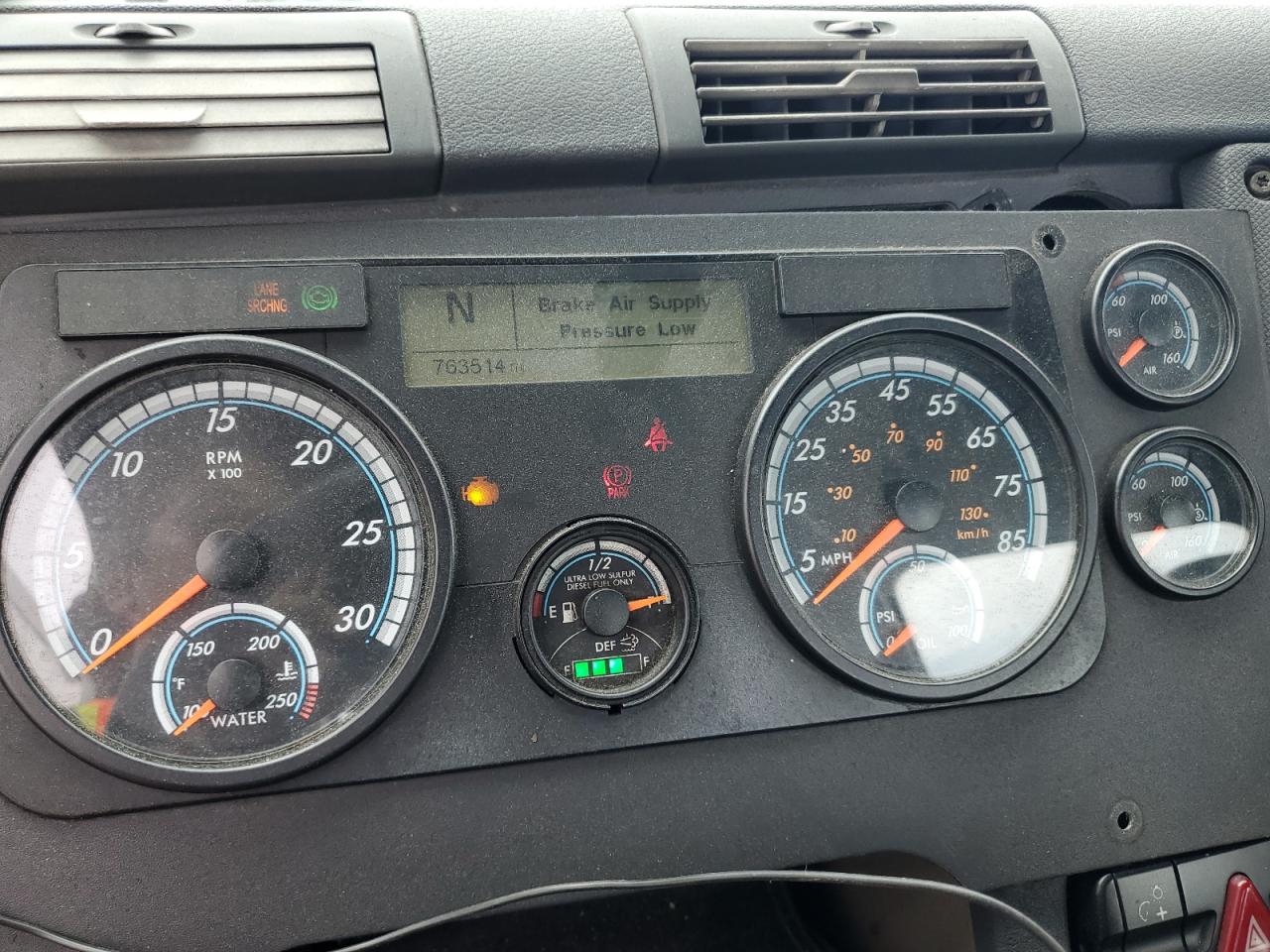 2017 FREIGHTLINER All other VIN 3AKBGADV5HSJD0486 photo 8