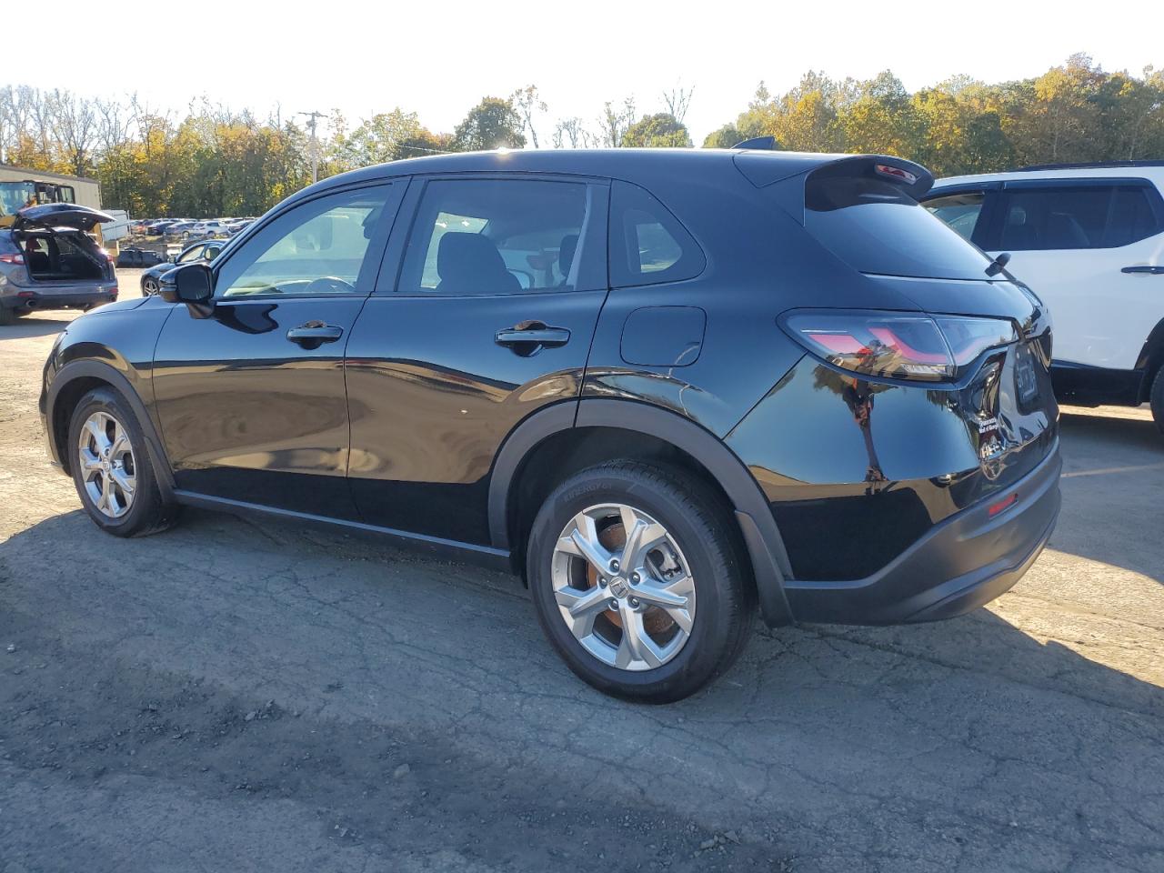 2024 Honda Hr-v VIN 3CZRZ1H37RM735340 photo 2