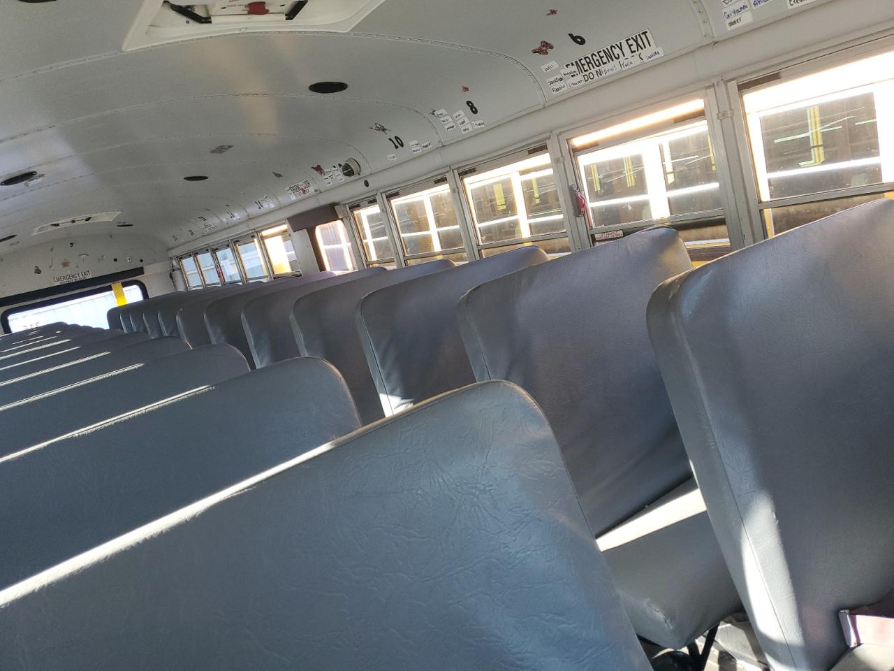 2012 THOMAS All models VIN 1T7YN4E29C1150017 photo 6