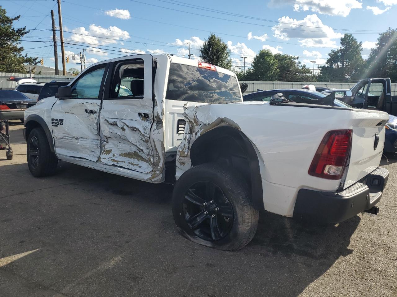 2024 Ram 1500 VIN 1C6RR6LG2RS156154 photo 2