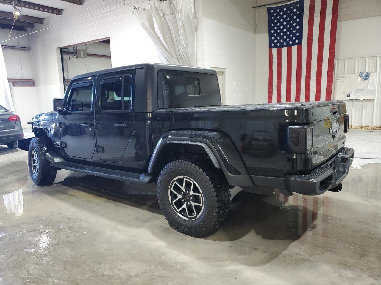 2020 Jeep Gladiator VIN 1C6HJTFG0LL124706 photo 2