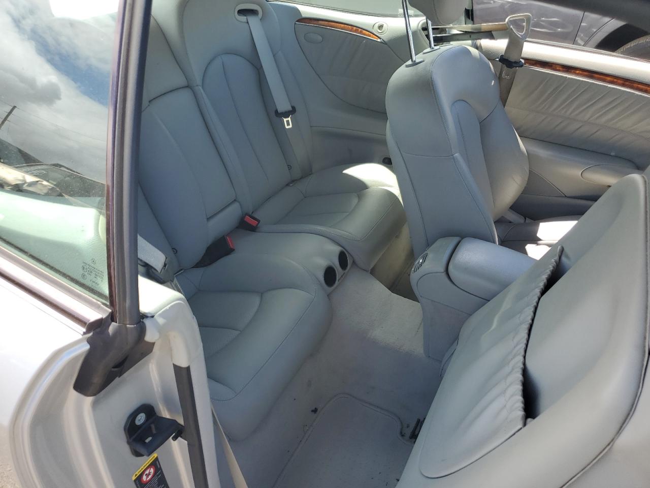 2005 Mercedes Clk-class VIN WDBTK65J85F152140 photo 10