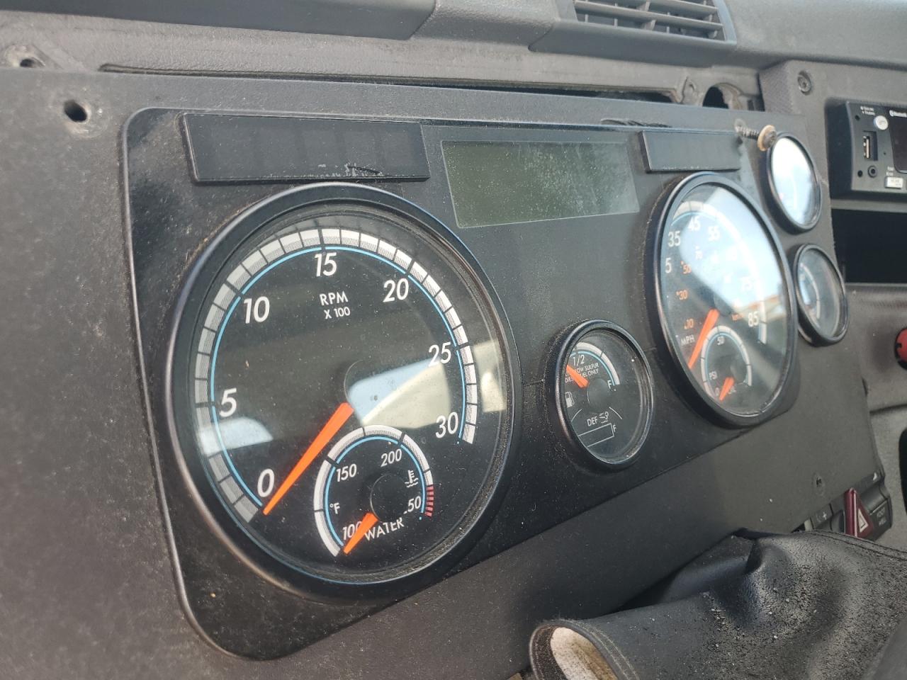 2016 FREIGHTLINER All other VIN 3AKBGADV9GSHB2527 photo 8