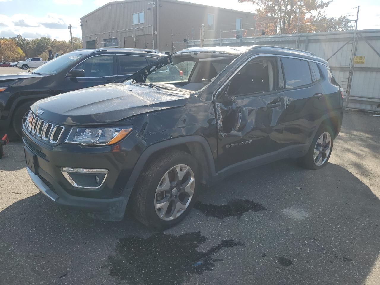 2020 Jeep Compass VIN 3C4NJDCB8LT223076 photo 1