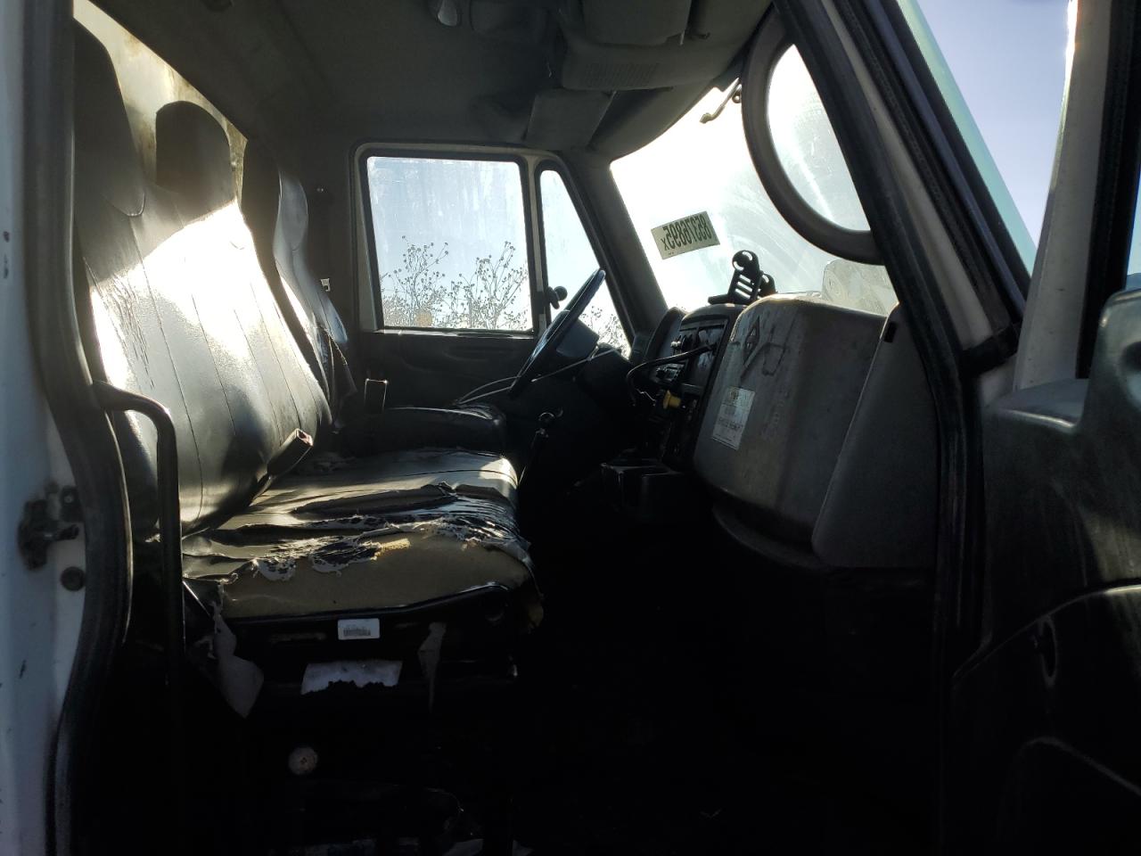 2011 International 4000 serie VIN 1HTMKAAN6BH291414 photo 5
