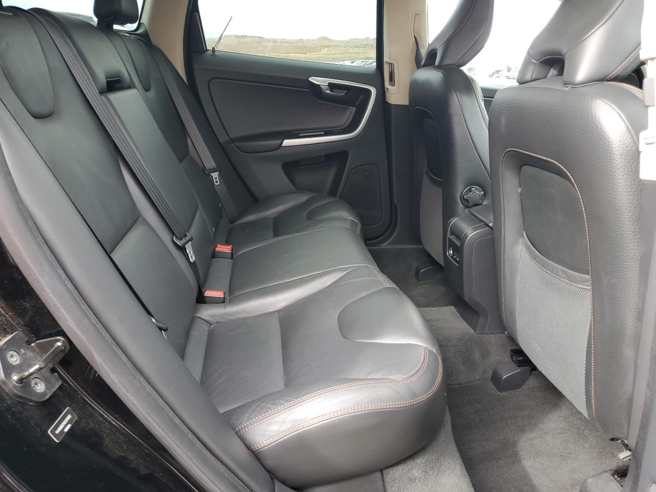 2011 VOLV Xc60 awd w VIN YV4902DZ7B2212362 photo 10