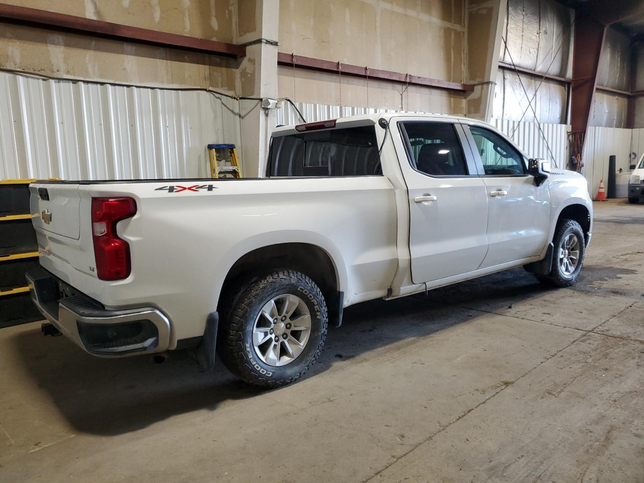 2025 CHEVROLET All models VIN 3GCPKDEK5SG134768 photo 3