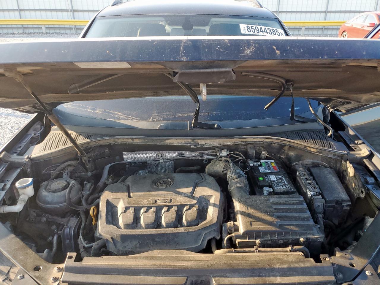2018 Volkswagen Tiguan VIN 3VV3B7AX4JM106589 photo 12