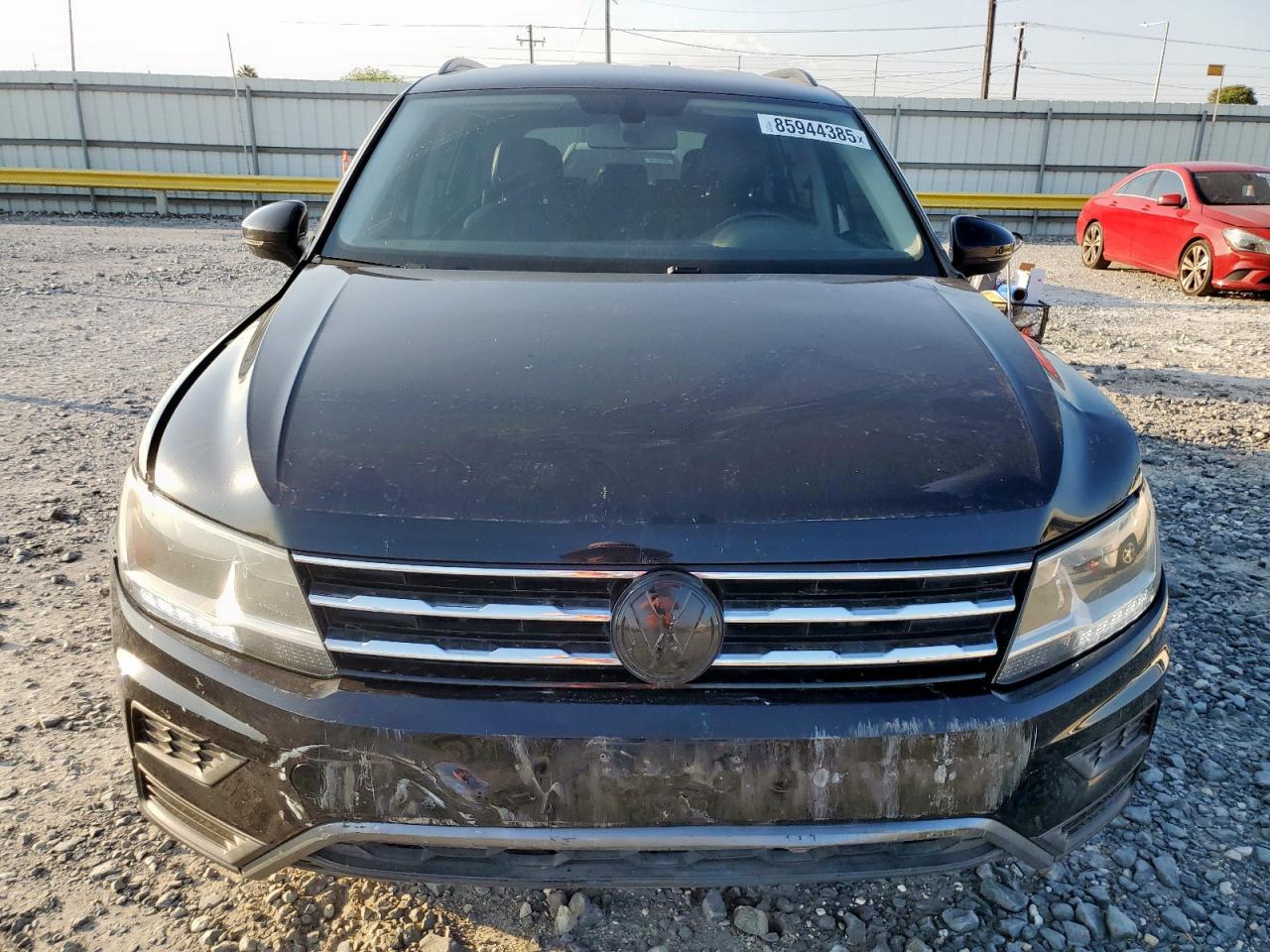 2018 Volkswagen Tiguan VIN 3VV3B7AX4JM106589 photo 5