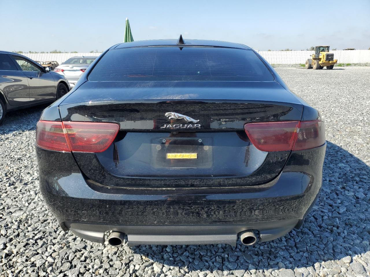2017 Jaguar Xe VIN SAJAR4BGXHA976869 photo 6