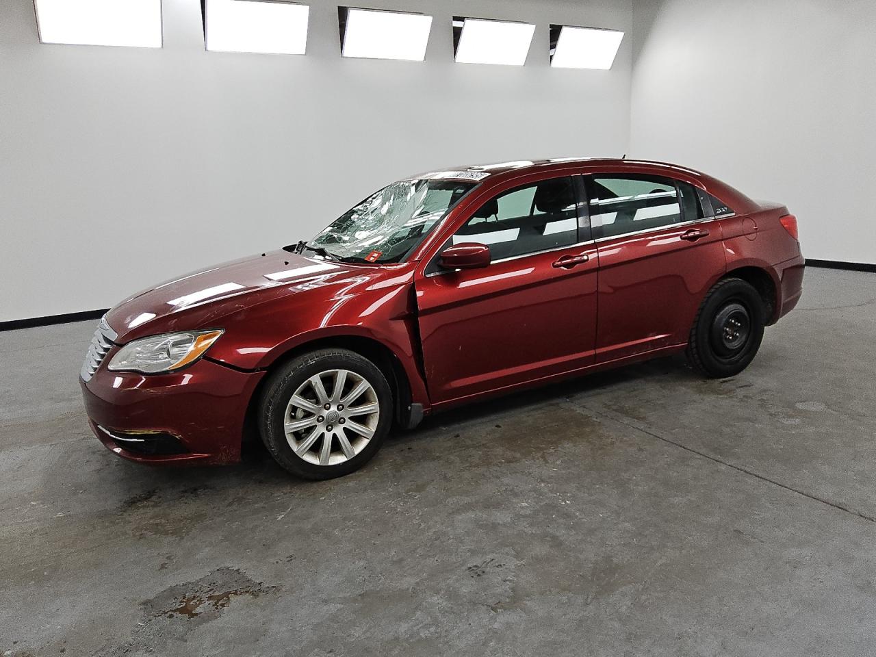 2012 Chrysler 200 VIN 1C3CCBBB2CN107111 photo 1