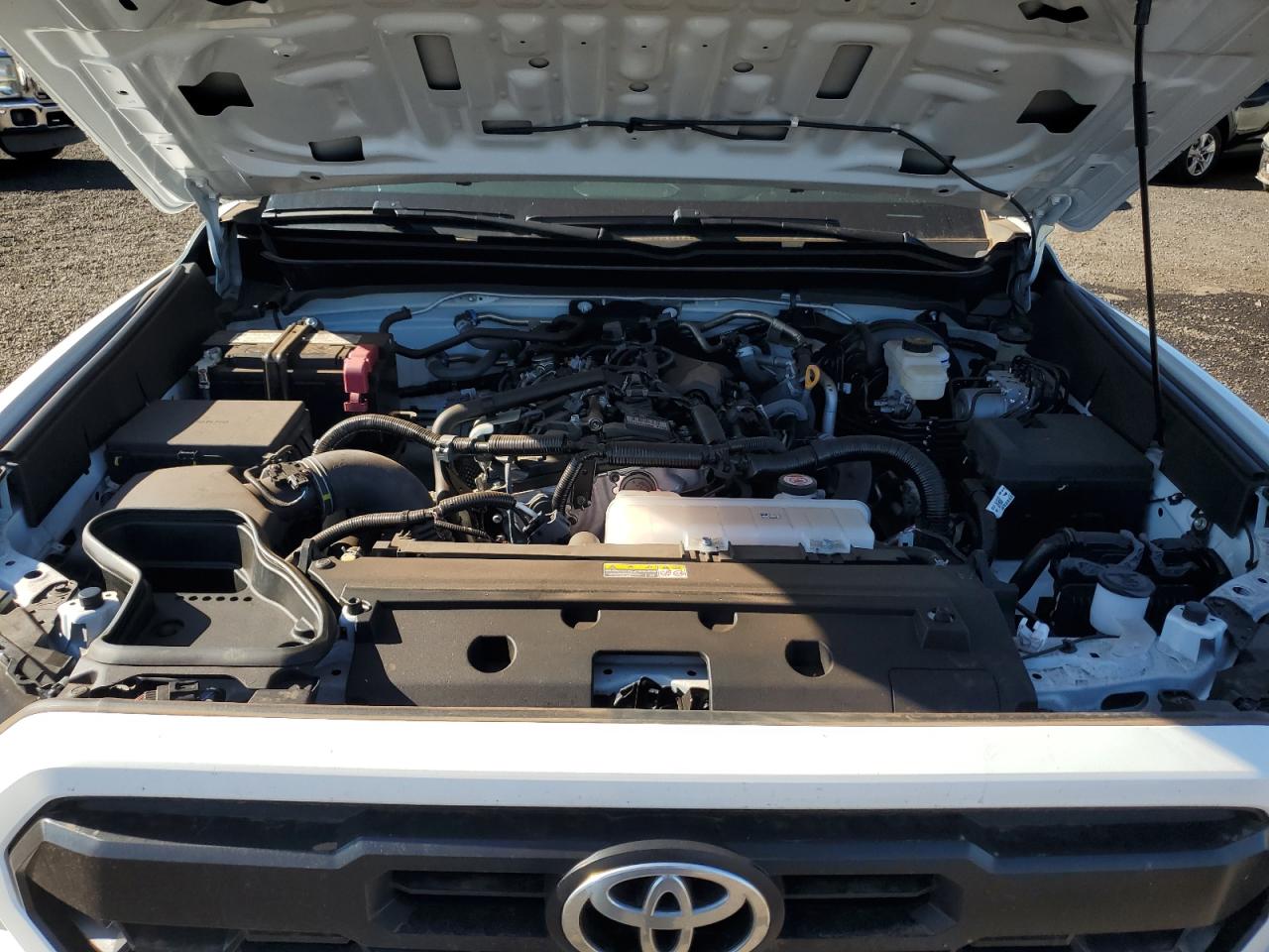 2024 Toyota Tacoma VIN 3TYLE5JN5RT044399 photo 11