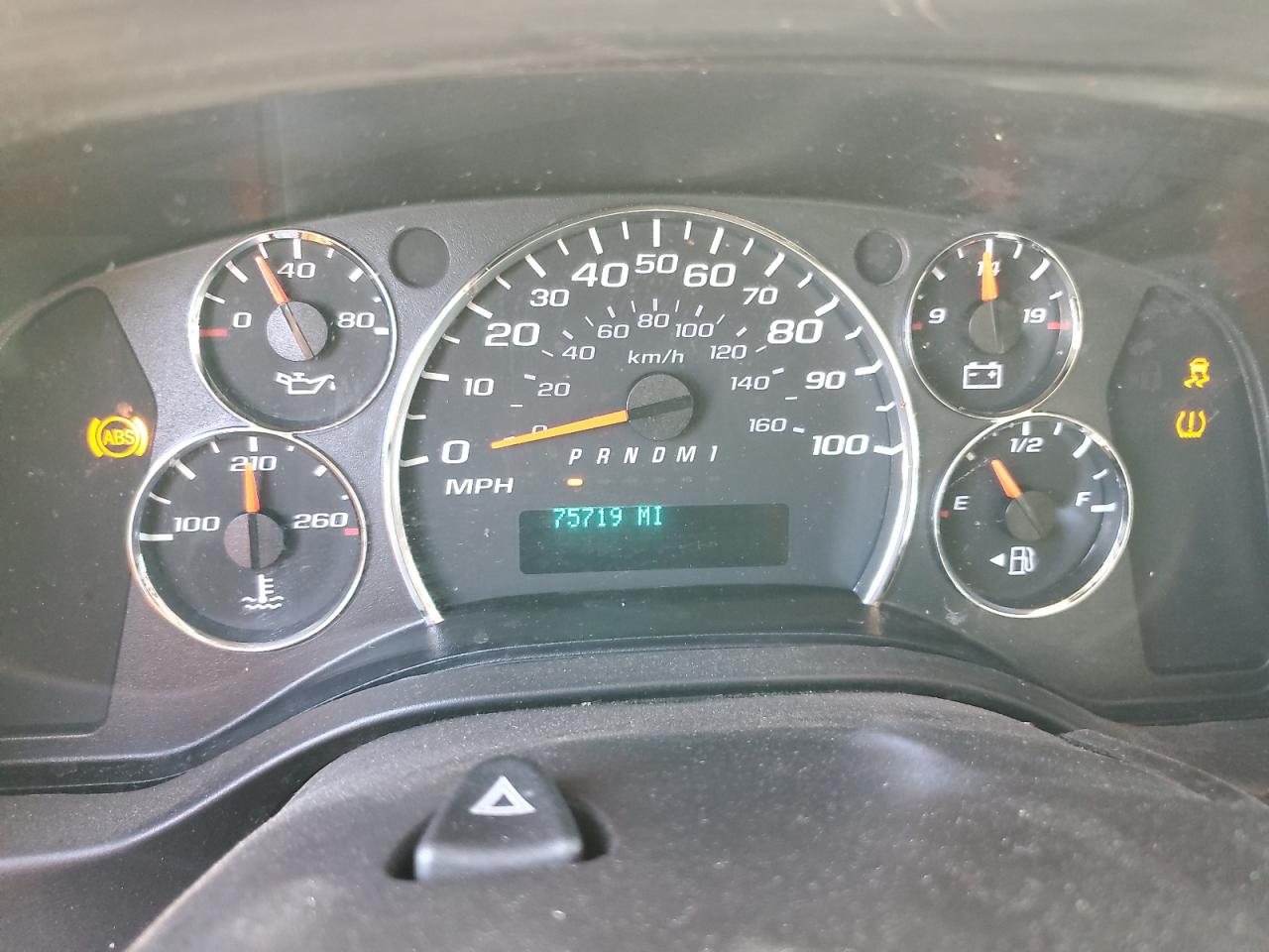 2014 Chevrolet Express VIN 1GCWGFCB2E1118218 photo 9