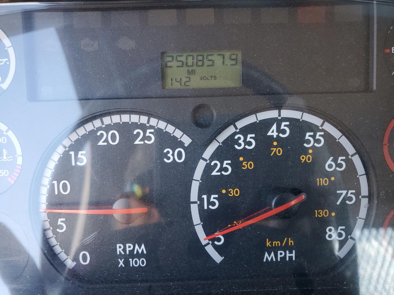 2014 FREIGHTLINER All other VIN 3ALACXDT1EDFK1095 photo 9