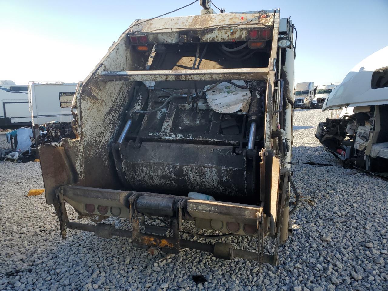 2011 International 4000 serie VIN 1HTMKAAN6BH291414 photo 6