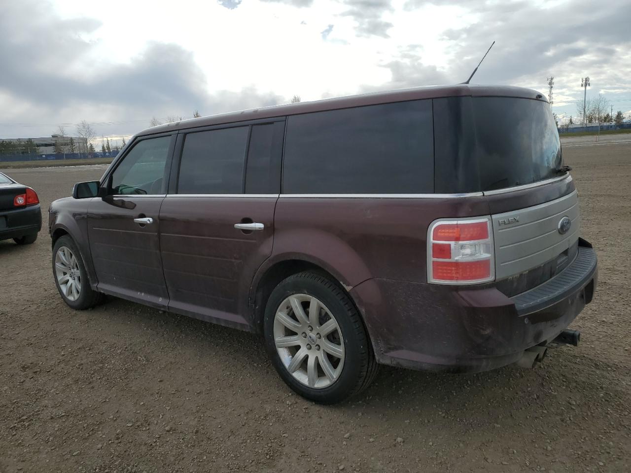 2010 FORD Flex VIN 2FMHK6DC5ABA31485 photo 2