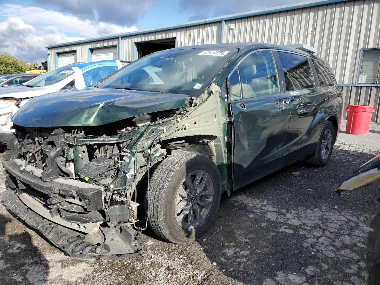 2022 Toyota All models VIN 5TDYRKECXNS077857 photo 1