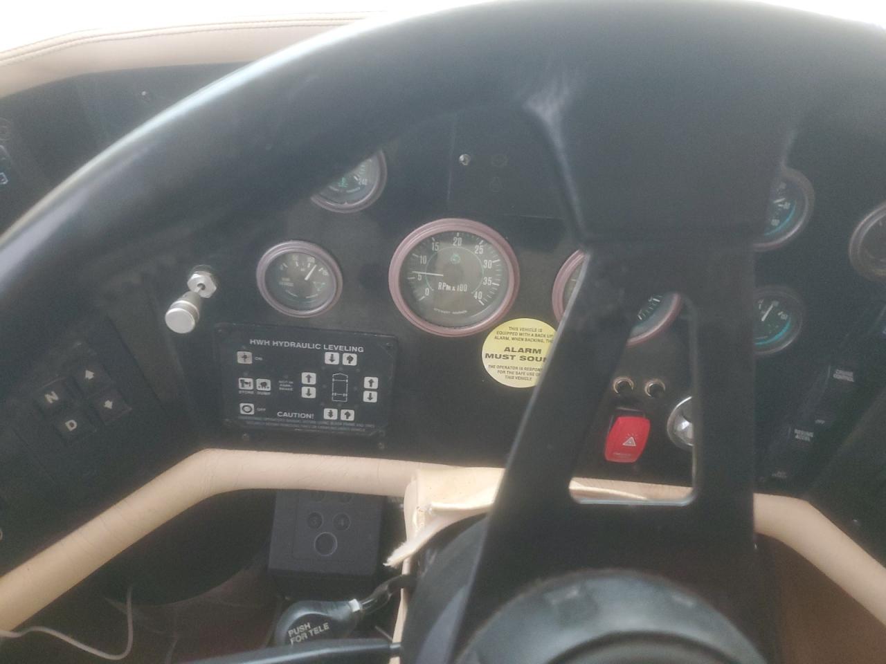 2001 SPARTAN All models VIN 4VZBN2399YC037928 photo 8