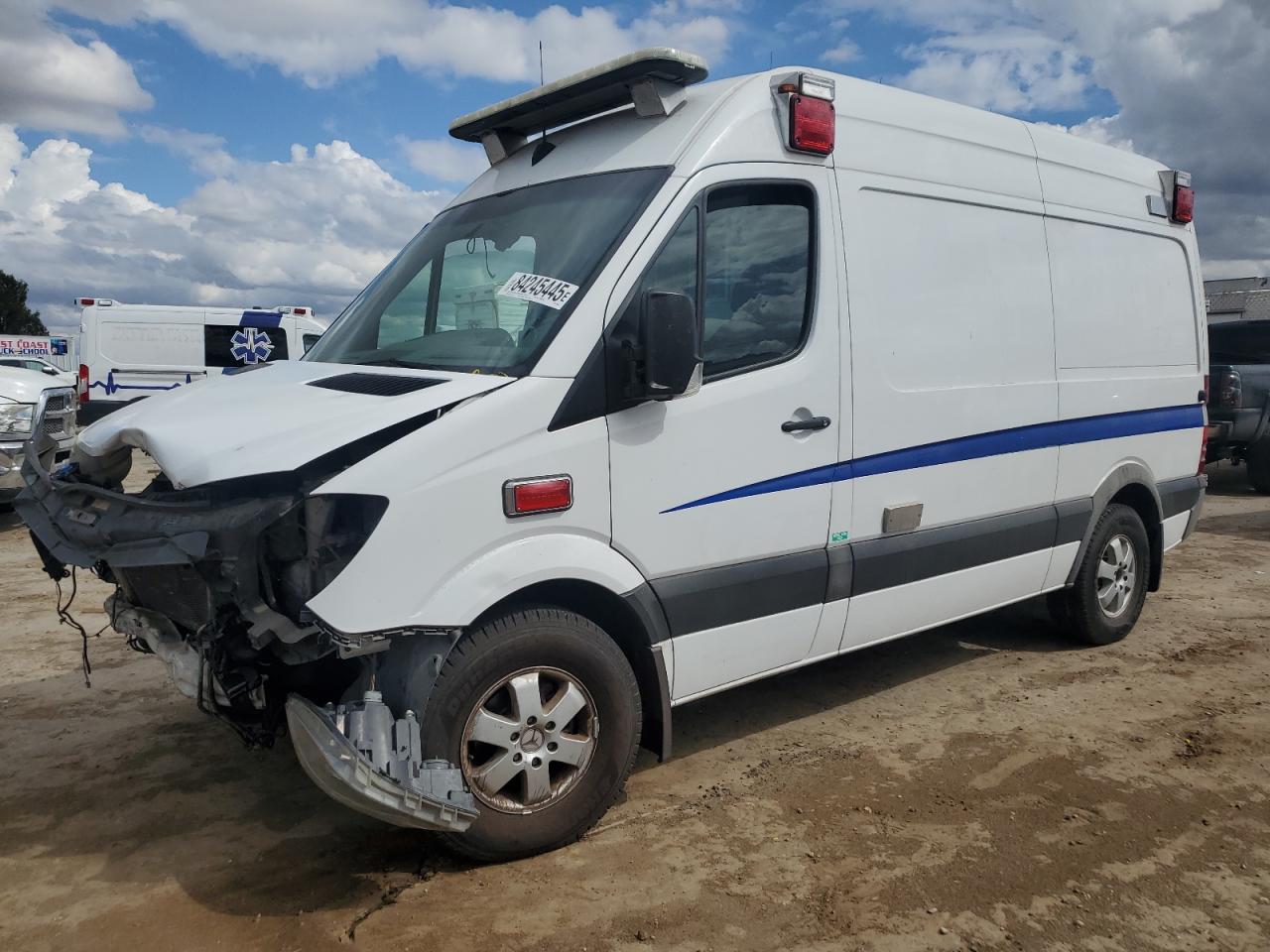 2017 Mercedes-Benz Sprinter VIN WDAPE7CD2HP390628 photo 1