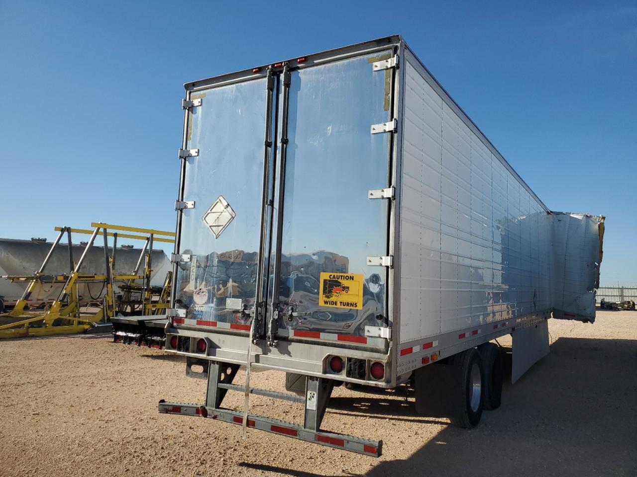 2012 CIMC Trailer VIN LJRR53265C6000596 photo 4