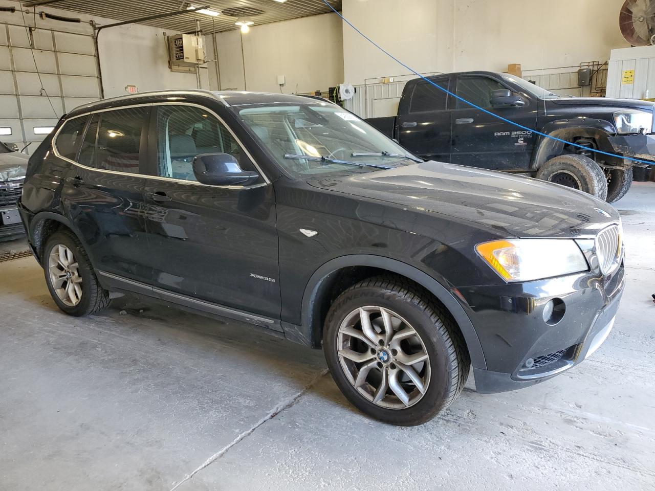 2011 BMW X3 VIN 5UXWX7C54BL734002 photo 4