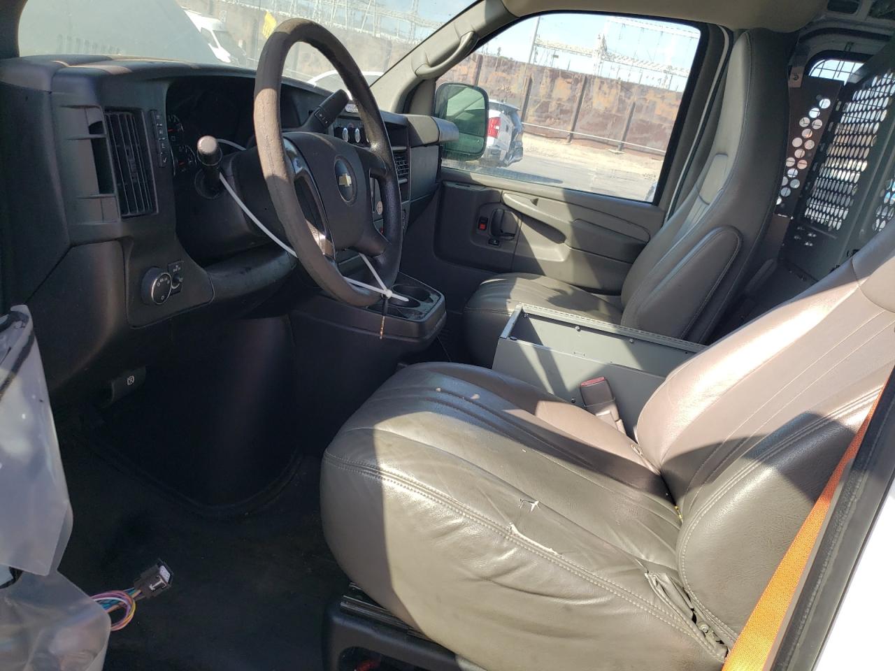 2014 CHEV Express VIN 1GCWGFCB4E1134694 photo 7