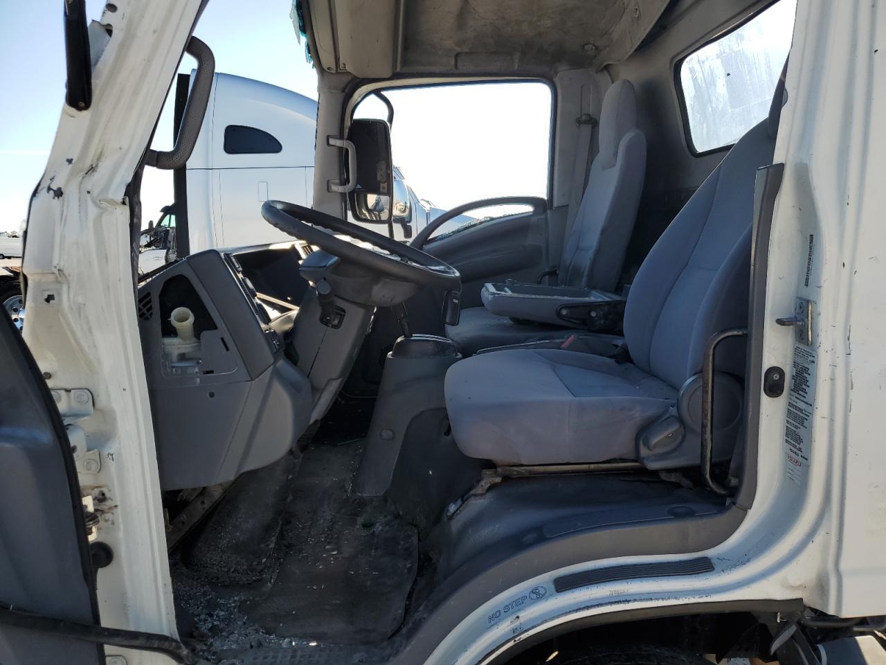 2021 Isuzu All models VIN 54DB4W1D6MS202798 photo 7