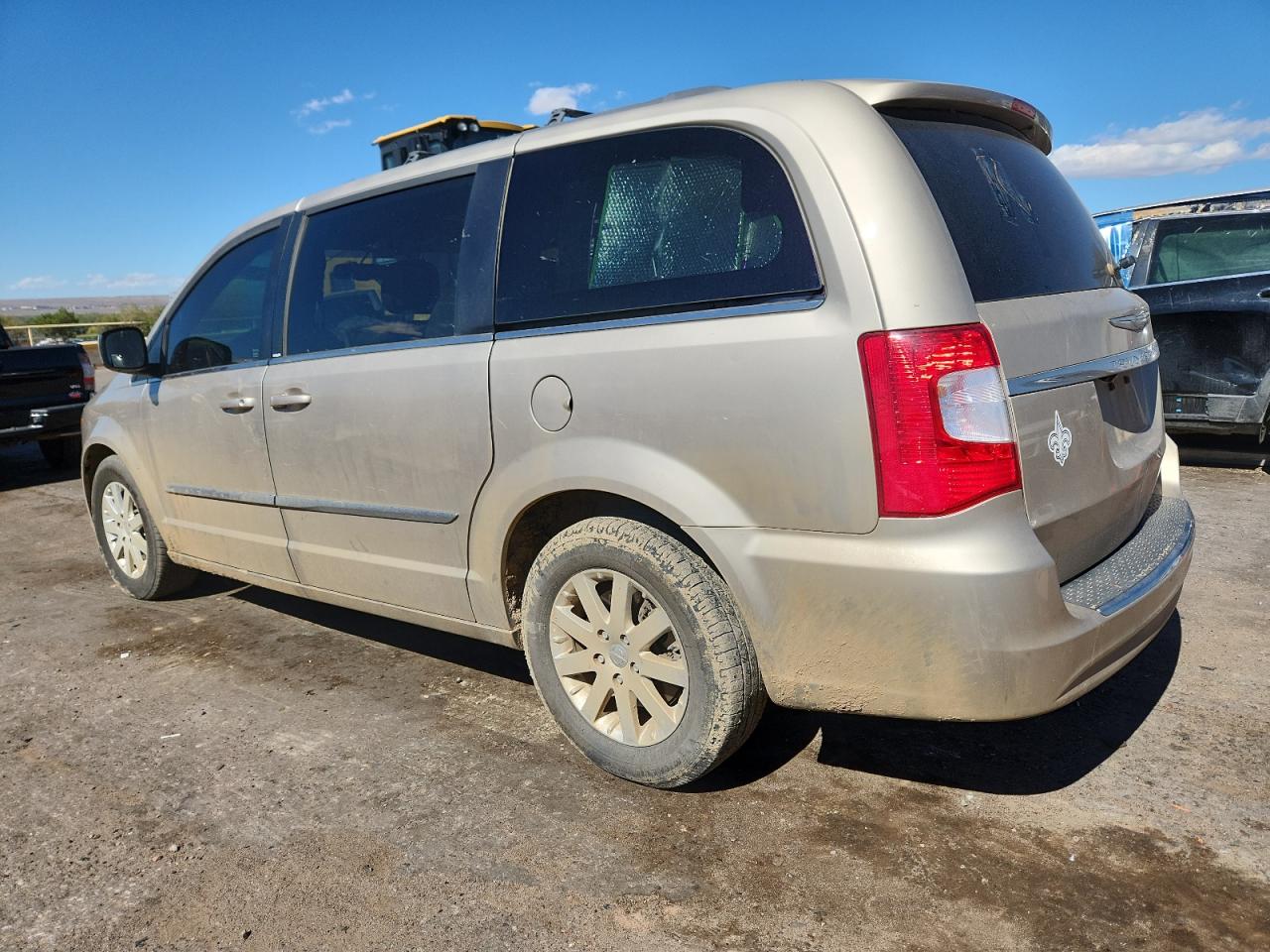 2014 Chrysler Minivan VIN 2C4RC1BG5ER297715 photo 2