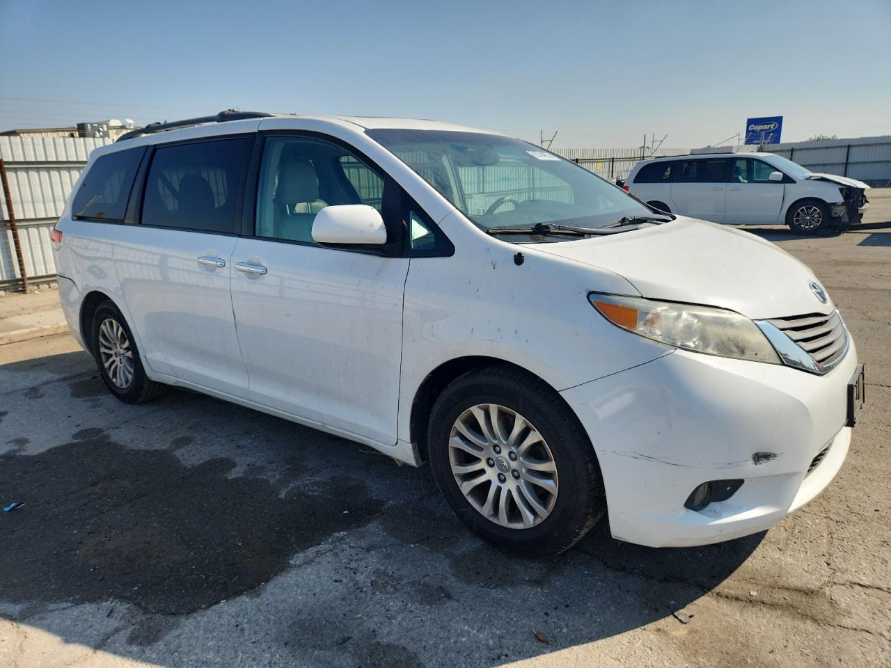 2013 Toyota All models VIN 5TDYK3DC0DS325995 photo 4