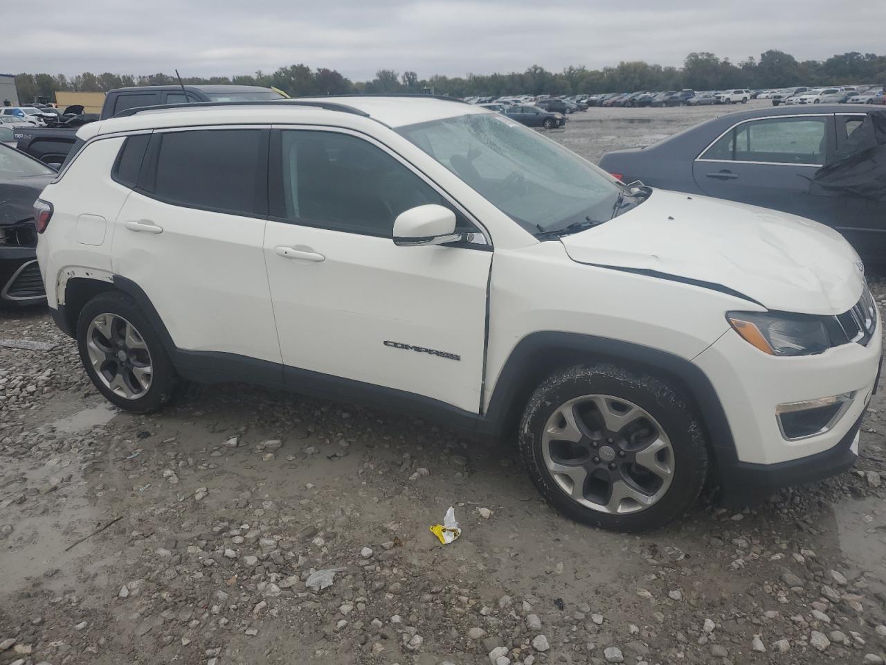 2020 Jeep Compass VIN 3C4NJCCB1LT187354 photo 4