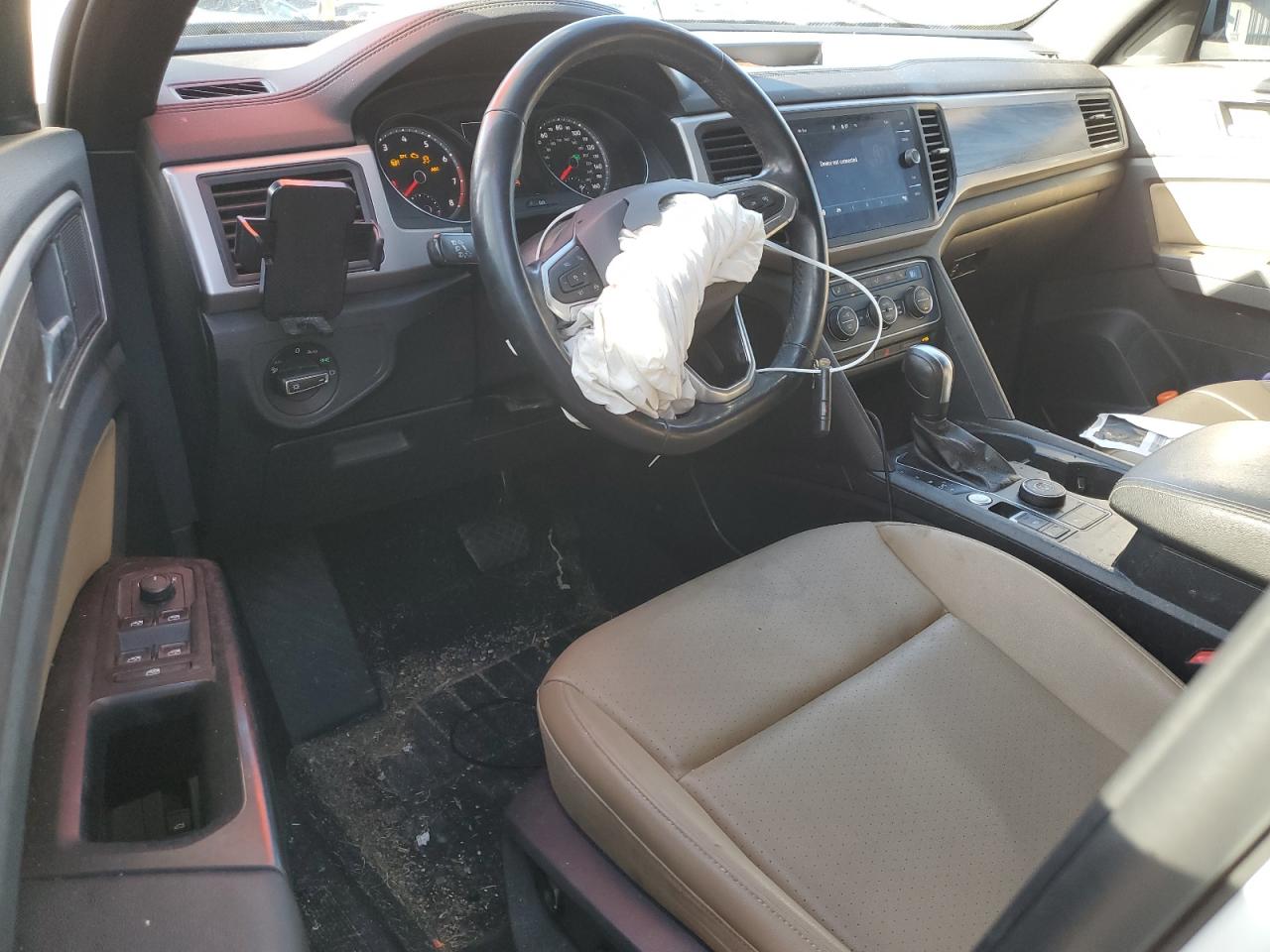 2020 Volkswagen Atlas VIN 1V26C2CA5LC207034 photo 8