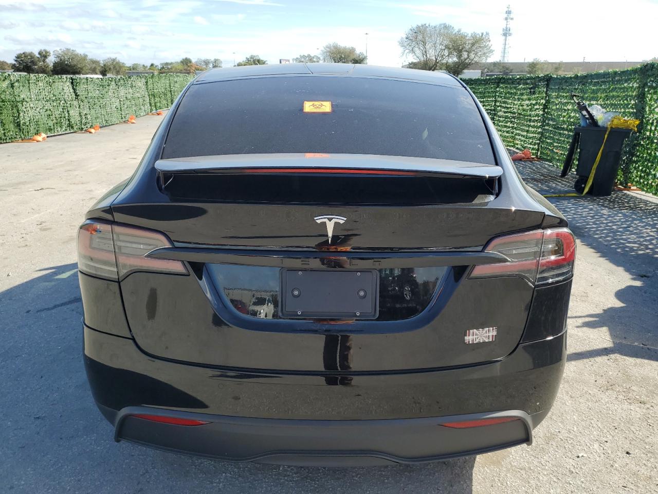 2022 TESLA Model x VIN 7SAXCBE6XNF353324 photo 6