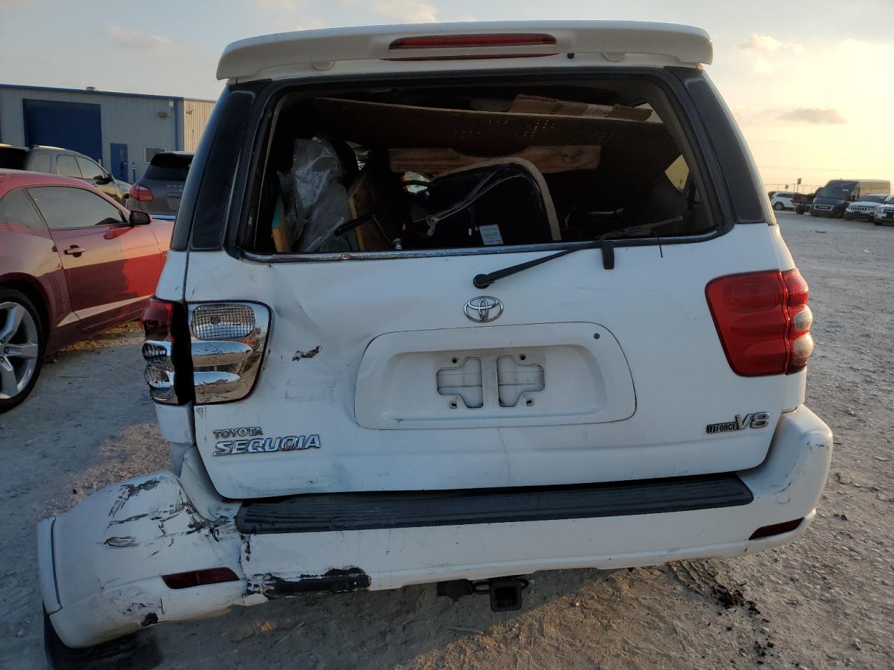 2004 Toyota Sequoia VIN 5TDZT38A04S225020 photo 6