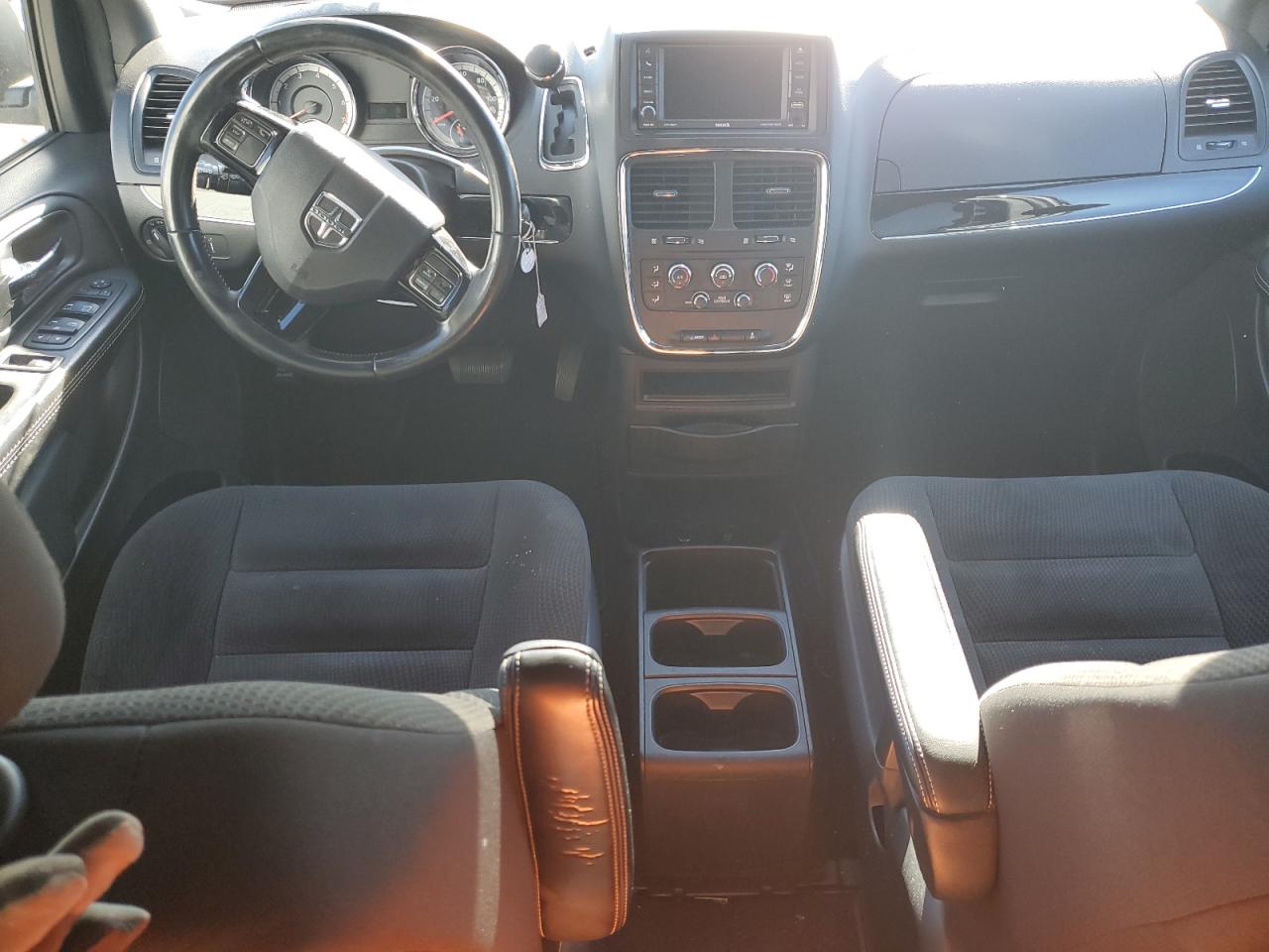 2017 Dodge Caravan VIN 2C4RDGBG6HR781560 photo 8