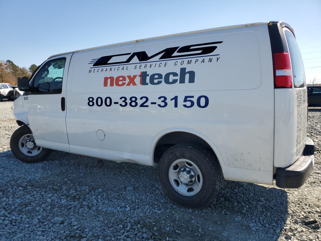 2017 CHEVROLET Express 2500 VIN 1GCWGAFFXH1307902 photo 2